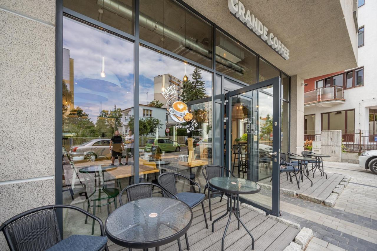 Top Garden Aparthotel Torun Exterior photo